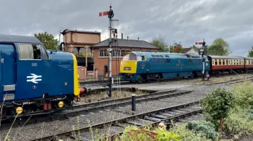 D1040 Western Queen pulls in to Kidderminster Station as Deltic 55009 prepares to depart credit David Bissett