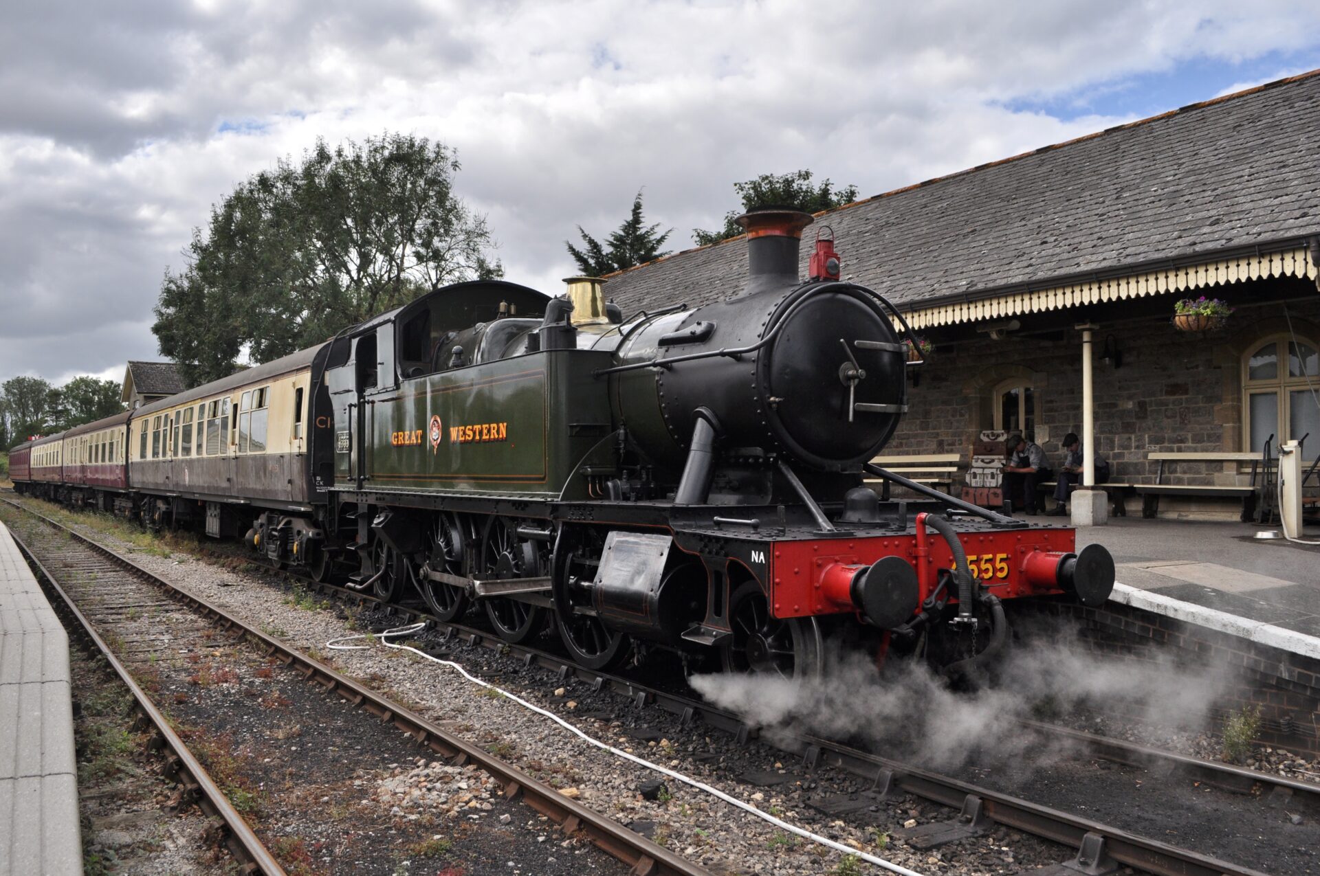 SVR cranks up the guest list for its Spring Steam Gala
