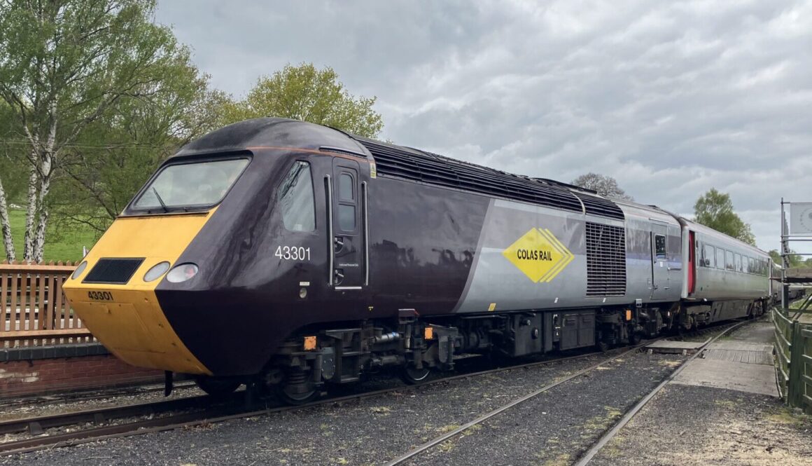 Colas HST power car 43301. MATT ROBINSON