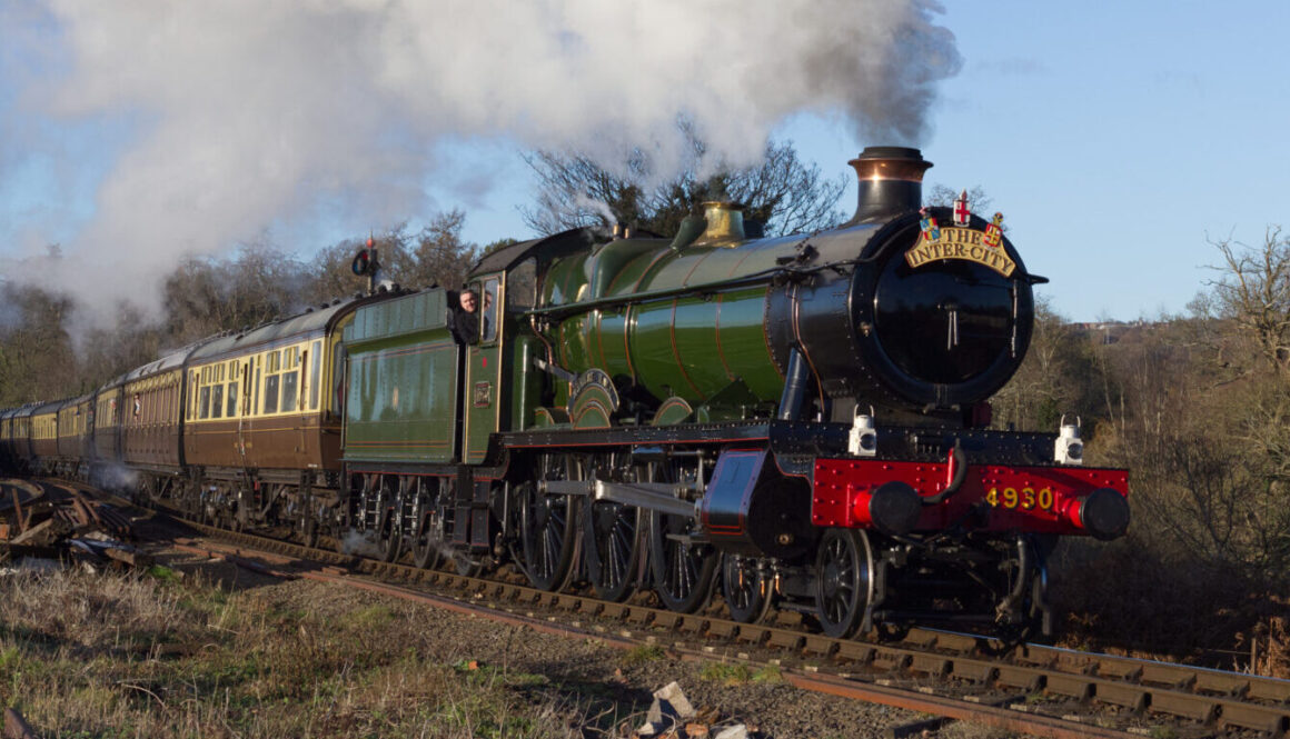 The SVRs flagship loco 4930 Hagley Hall - John Sherratt
