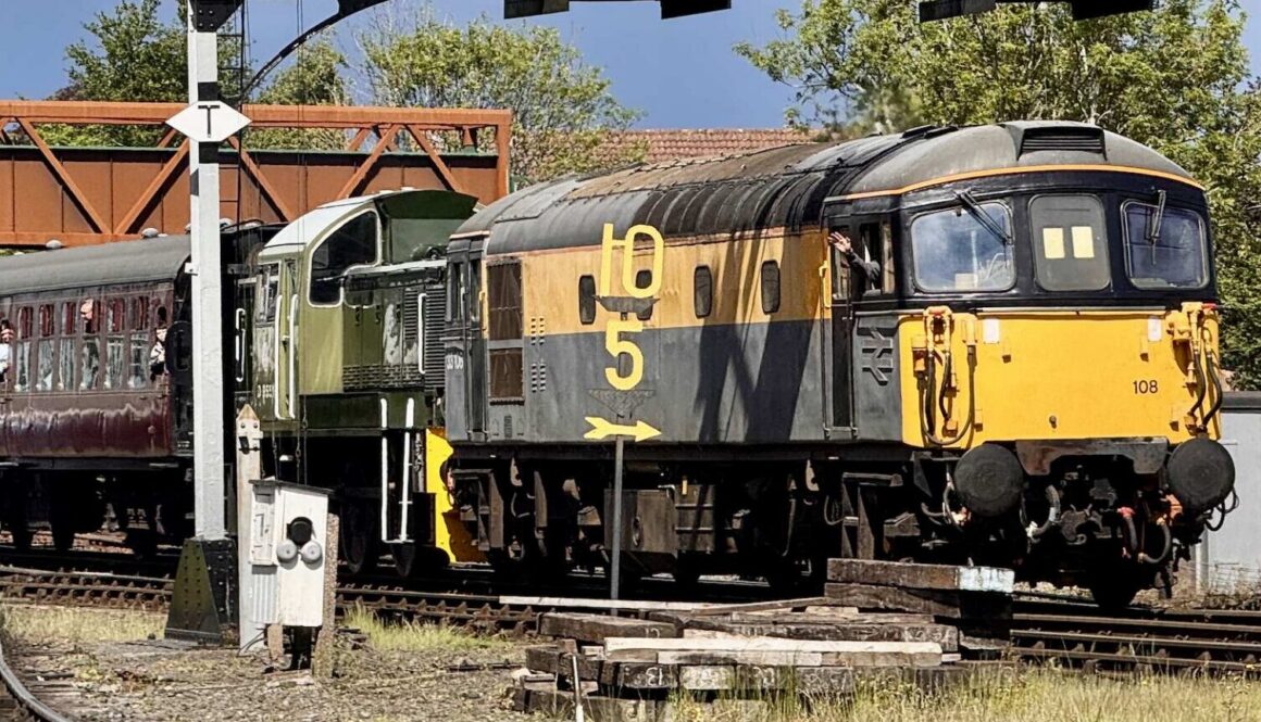 33108 heads out of Kidderminster. David Bissett
