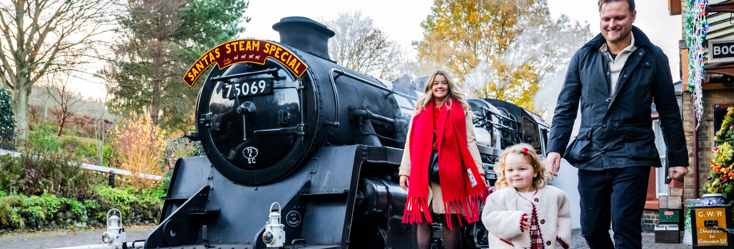 Christmas magic steams into the Severn Valley Railway
