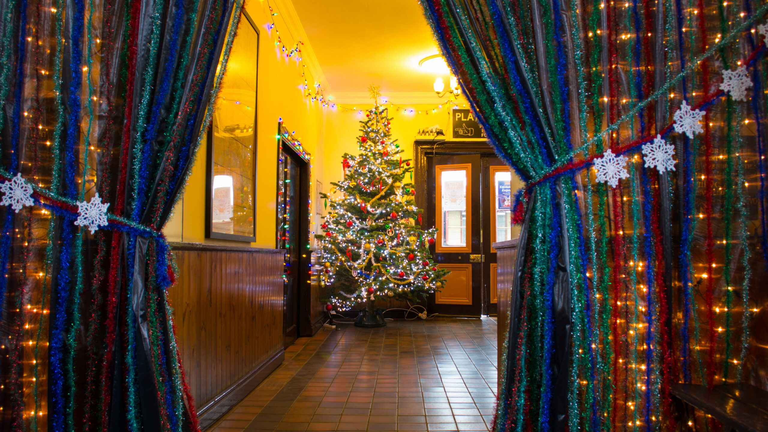 A festive grand entrance at Bridgnorth station - credit Chris Murr A festive grand entrance at Bridgnorth station - credit Chris Murr